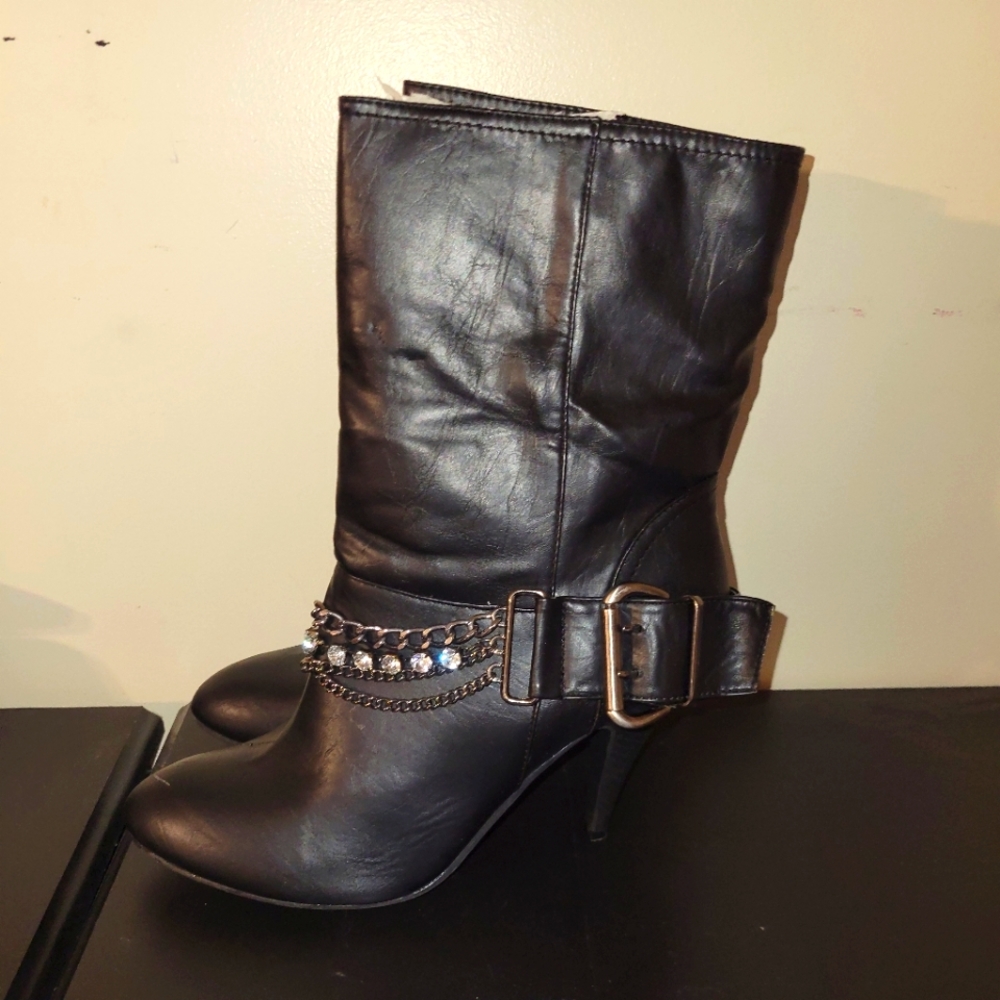 Cute boots